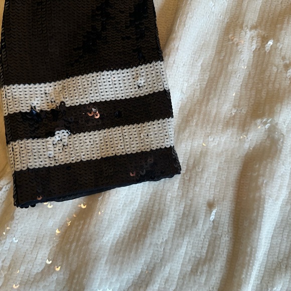 TOPSHOP Sequin Raglan Shirt - Picture 4 of 4